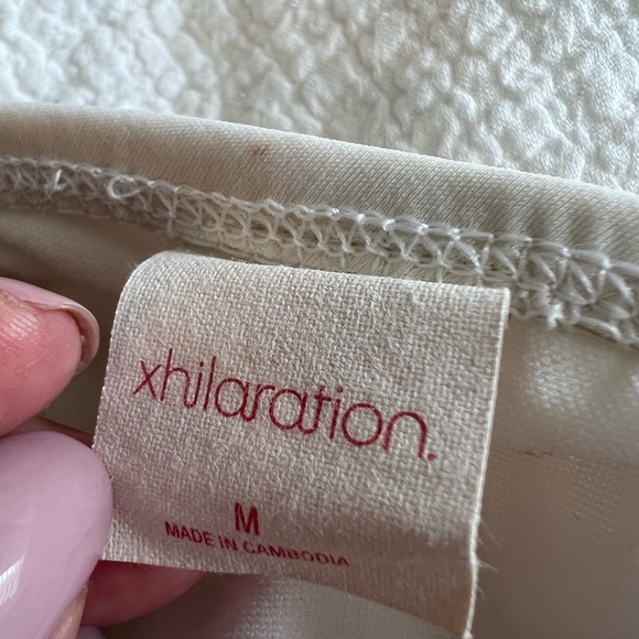 White and gold bikini - Picture 3 of 5